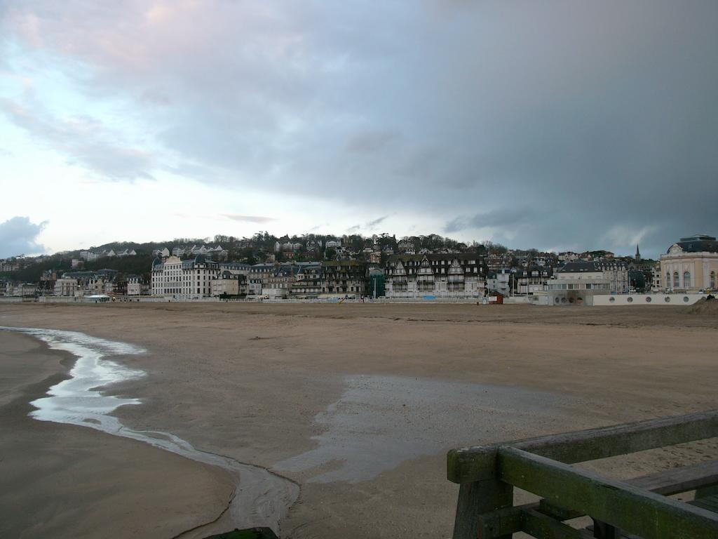 Hotel Le Reynita Trouville-sur-Mer Luaran gambar